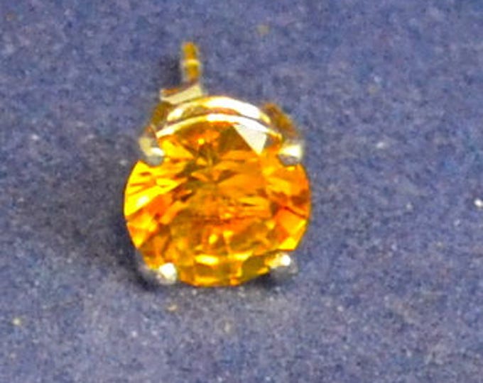 Man's Citrine Stud, 7mm Round, Natural, Set in Sterling E1035