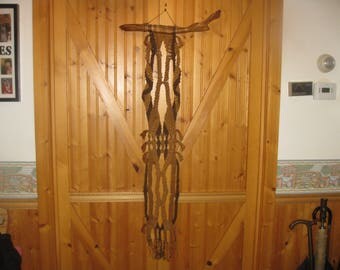 Vtg 70's Macrame Wall hanging from driftwood 2 color jute Rope / knoted 43 in height 20 in width driftwood 14 in wide jute free ship