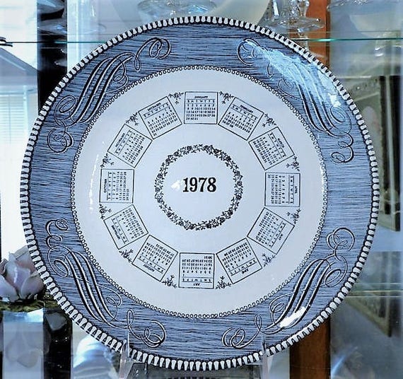 Vintage 1978 Calendar Plate Currier and Ives Blue White Vintage Kitchen Decor Country Farmhouse Cottage Home Decor Royal China Ironstone