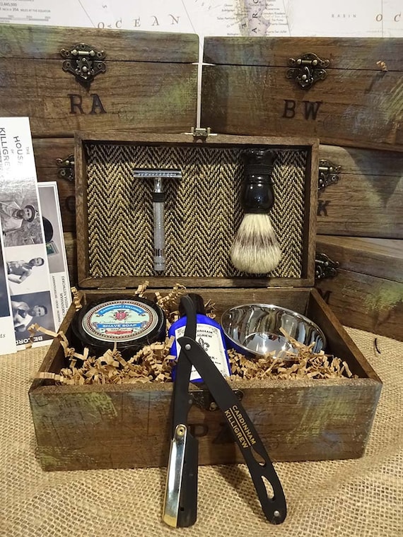 Old World Personalized Shave Kit with Straight Edge unique