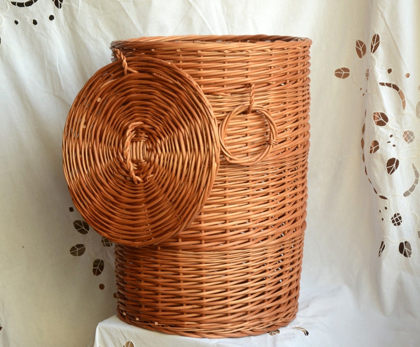 Large Wicker Laundry Basket Round Storage Basket with