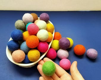 1 DAY SHIPPING 2 Pk-LARGE Felted Bouncy Ball Cat Toy / Your Choice: With/Without Organic Catnip / Gumball Toy Natural Wool Pom Pom