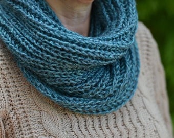 Cowl - Snood - Infinity scarf - Women cowl - Knit cowl - Knit snood - Knit scarf - Circle scarf - Neck warmer