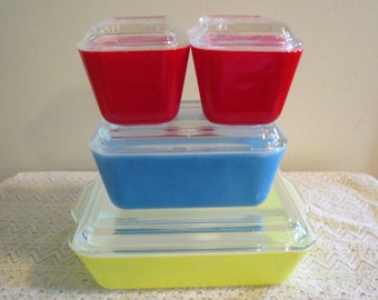 Pyrex Primary Colors Vintage Refrigerator Set, 4 pieces with lids, Pyrex 501, Pyrex 502, Pyrex 503