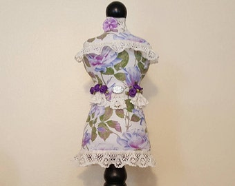 Dress Form, Pin Cushion, Decorative Pin Cushion, Sewing Room Decor, Jewelry Display, Decorative Jewelry Display, Dress form Pin Cushion