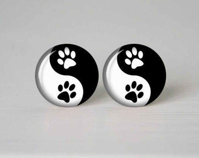 Yin Yang Cats, yin yang cat paw, Animal Dog Cat Jewelry, Yin Yang Jewelry, paw print earrings, animal lover gift