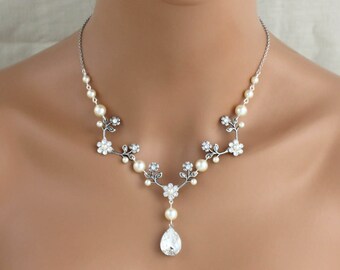 Crystal Bridal necklace, Wedding necklace, Bridal jewelry, Vintage style necklace, Pearl necklace Swarovski crystal necklace Silver necklace
