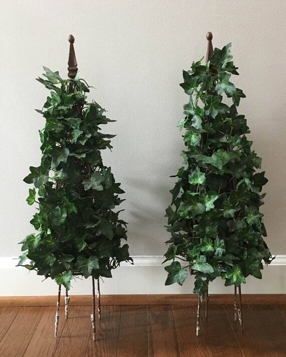Items similar to Iron Topiary with Silk Ivy / Topiary Form with Finial