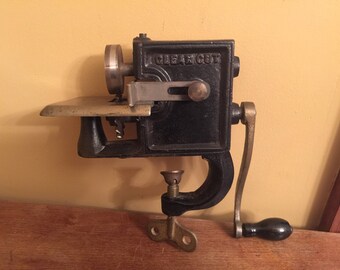 Vintage Cast Iron Sewing Pinking Clean Cut/Clean Cut South Richland/Cast Iron Sewing