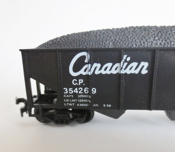 Life-Like HO Scale Canadian Pacific Coal Hopper Vintage CP