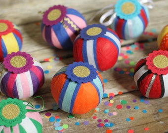 surprise gift ball, treasure ball, gift ball, prize ball, nostalgic gift, gift under 20, stocking stuffer, amazeball, PG Craft Cottage