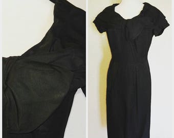 Gorgeous Black Vintage Dress with Oversized Collar