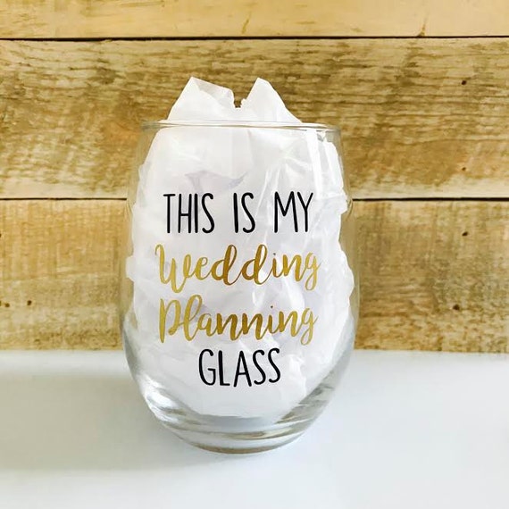 Download This is my wedding planning stemless wine glass / Bride to be