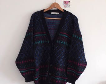 Vintage cardigan made by "St.Bernand". One size.