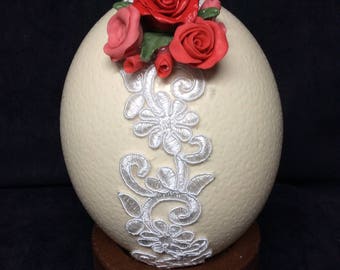 Art d'autruche aux œufs - Décor de Pâques peint à la main en