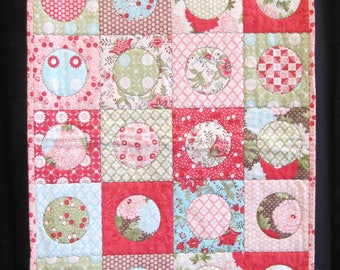 Bonnie & Camille Bliss - finished table runner quilt