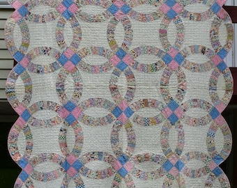Antique 'Double Wedding Ring' Quilt, Full Bed Size Vintage Quilt, Feed Sack Fabrics 1930's Vintage, Double Blanket, Depression Era #16394