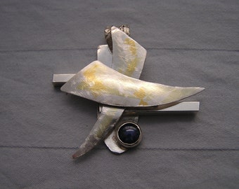 Keum boo architechtural pendent