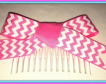 Pink & White Zig Zag Hair Bow