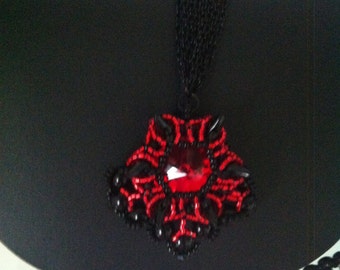 Gothicschmuck, punk rock, chain and pendant bloodline, wear spikes,