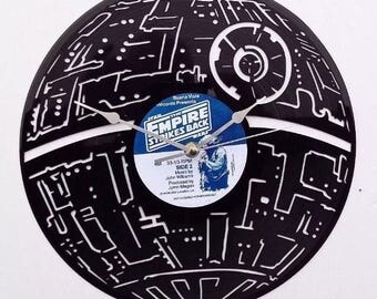 Star Wars Death Star Vinyl Record clock, vintage record, Darth Vader and Luke Skywalker, Yoda and R2D2