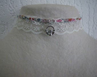 Crew neck collar lace chic and trend