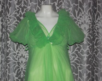 Vintage 50's Green Movie Star Chiffon Lingerie Peignoir Set 34 M