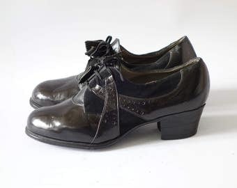 Dr Deny's brogues | Black leather oxford heels | 1930's by Cubevintage | size 4uk