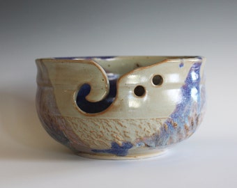 Large Yarn Bowl, knitting bowl, handmade ceramic yarn bowl, gift for knitters, ceramics, READY TO SHIP