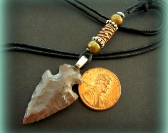 Hand Knapped ARROWHEAD PENDANT Necklace with Beadwork Reproduction Arrowhead