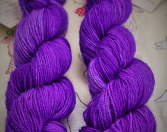Hand dyed sock yarn, 50 gms. Purple. Superwash wool and nylon blend
