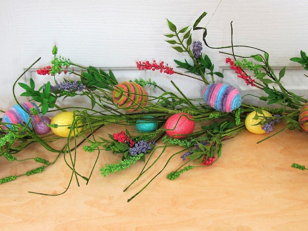 SALE - Easter Eggs - Spring Garland - Glitter Easter Eggs - Easter Garland - Craft Supply - Easter Decor - Easter Garlands - Floral Garland