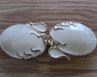 Vintage REVCOR Goldtone belt buckle 1980s