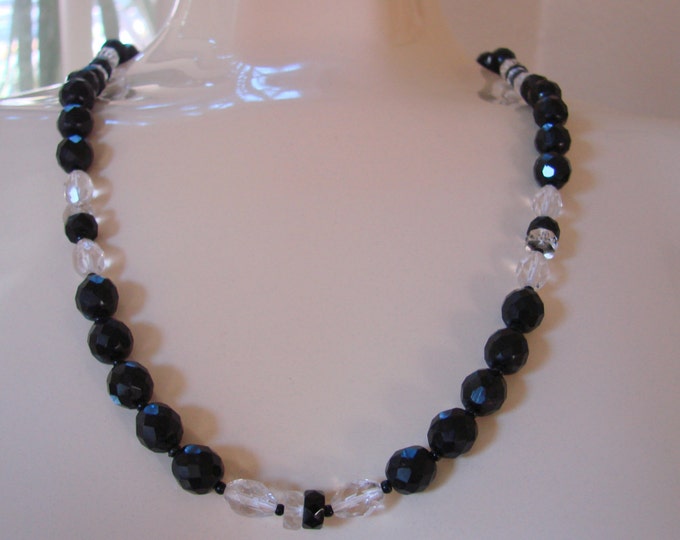 Vintage Black & Crystal Faceted Bead Necklace Jewelry Jewellery