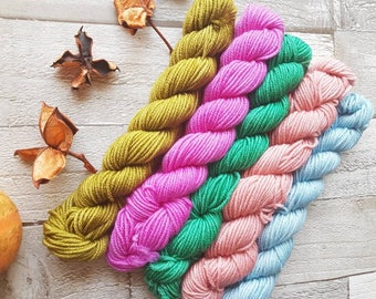 Mini Skein Set, hand dyed yarn, 5 x 20g skeins, hand dyed yarn, DK or 4ply or sparkle sock yarn, Roseberry Topping colourway, UK indie dyer.