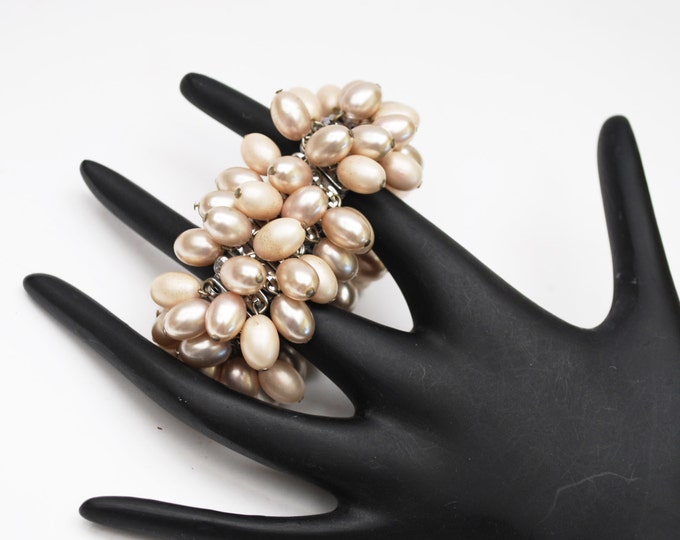 Pearl Expansion Bracelet - cha cha stretch bangle - creamy off white oblong beads