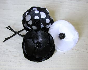 White Black flower Hair pins white Black barrettes Dotted hair clips Black White hair pins Girls barrette Dotted hair pin White hair flower