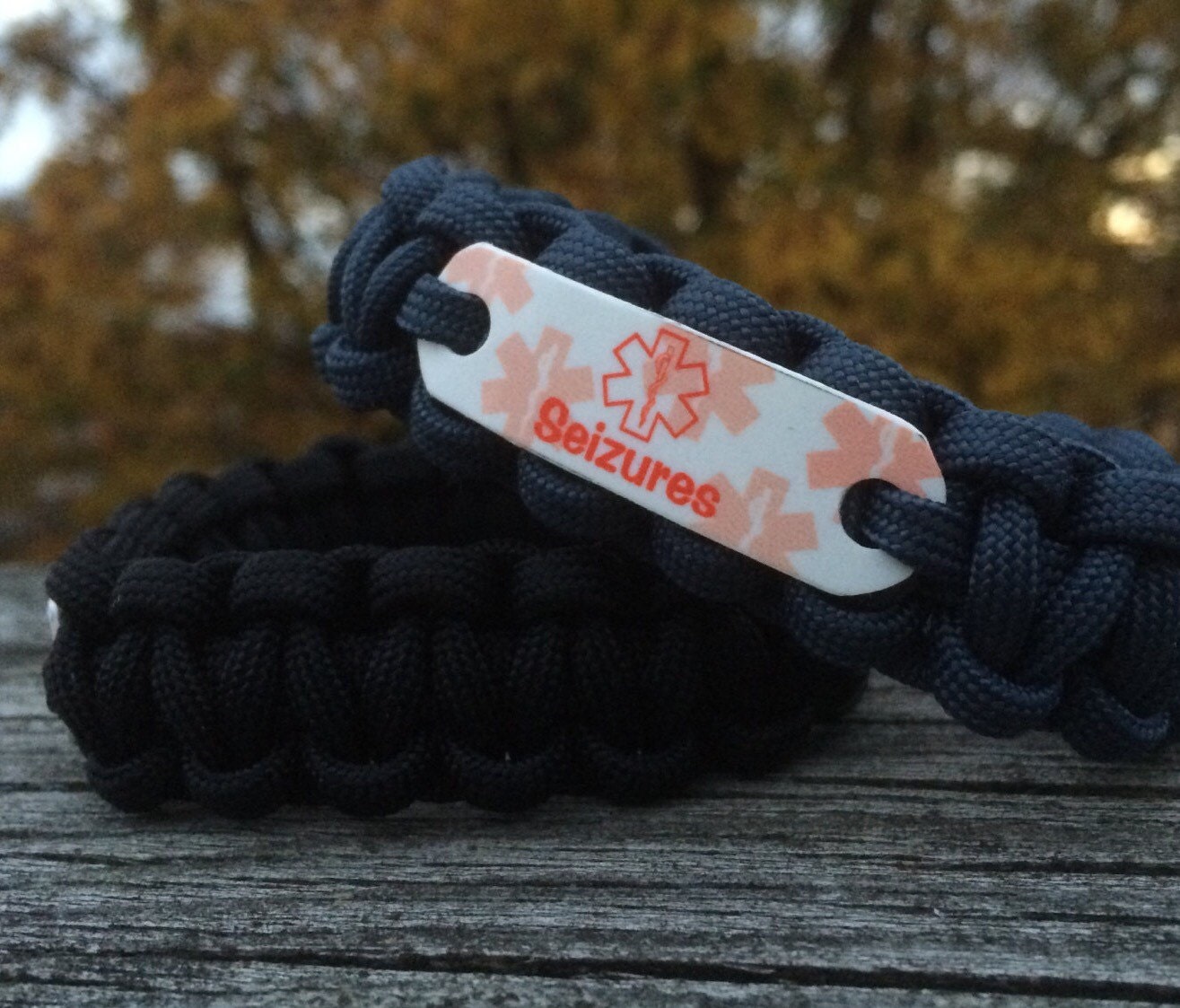 Seizure Alert Paracord emergency medical bracelet for Adults