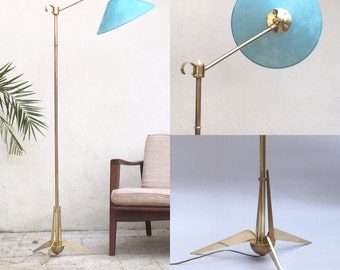 Tripod floor lamp in brass 50s - House Lunel