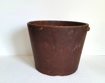 Antique Fiber Bucket . United Indurated Fibre Co. Vintage Pail . Primitive Rustic Display . Farmhouse Decor . Home Decor .