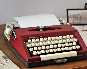 Vintage Typewriter - Portable Typewriter - Manual Typewriter - Rare Cyrillic Alphabet Typewriter - Bulgarian Typewriter - Maritsa Typewriter