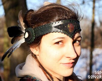 big tribal feather headdress/mohawk with macrame ornament and bloodjasper
