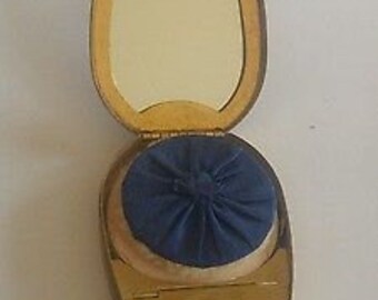 Vintage Collectors Karess Woodworth Art Nouveau Powder and Rouge Duel compact