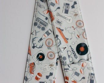DSLR Camera Strap Cover- lens cap pocket and padding included- Hipster