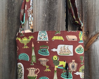 Cross Body Messenger Bag with zipper closure and lots of pockets - Brown vintage fabric