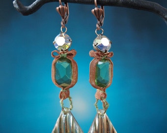 Truly Unique Earrings Copper Metal Mesh Bows Hand Sewn and AB Vintage Crystals, Peridot Clear Glass Emerald Cut, Art Deco Coppered Glass