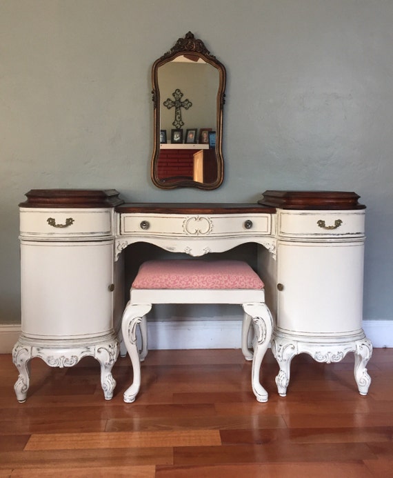 Antique Louis XV French Provincial Makeup Vanity