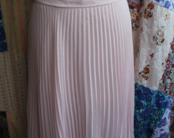 Pink pleated lined skirt REF504