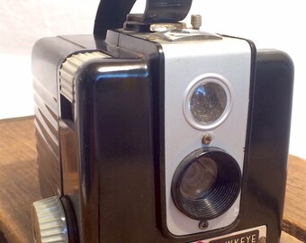 Vintage Kodak Brownie Hawkeye Camera, Flash Model, c. 1949