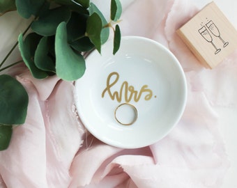 Mrs Engagement Ring Dish, Engagement Ring Holder, Ring Dish